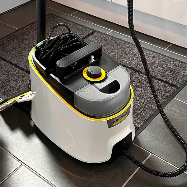Parní čistič Karcher SC 4 Deluxe